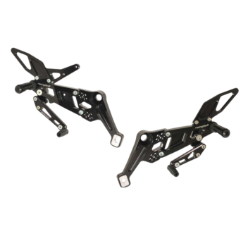Pedane nere Racingbike per RS/Tuono 660 con offset variabile - A105RN