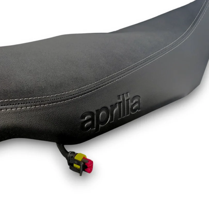 Aprilia 2S002405 – Lowered & heated comfort seat (genuine)